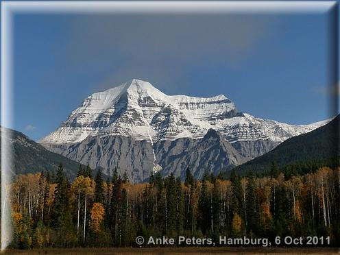 Mount Robson, 6 Oct 2011