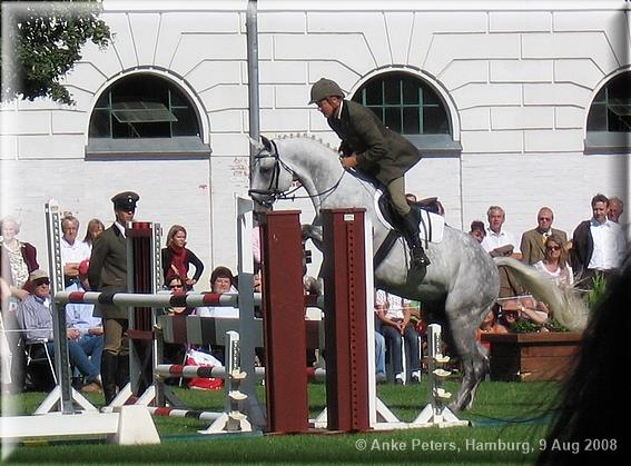 Redefin_Picknick_with_horses